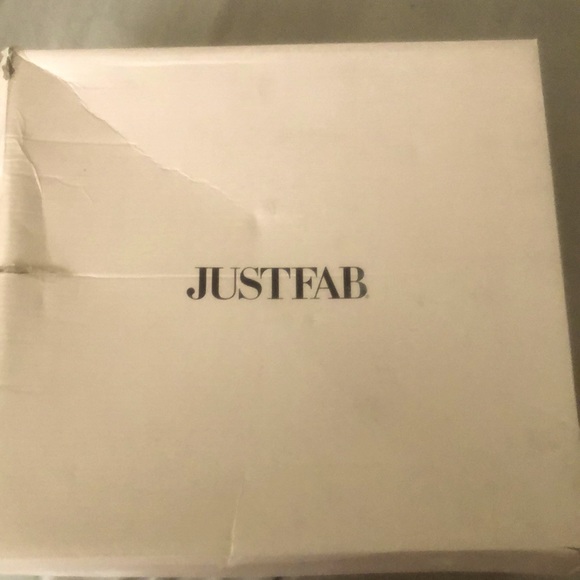 Beautiful brown ankle boots for sale, never been worn. - Picture 1 of 4